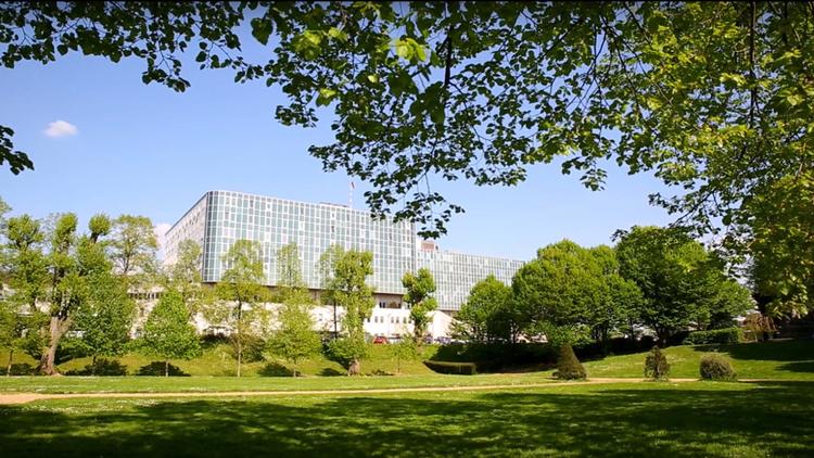 Vue sur le centre hospitalier Versailles : témoignage client G3 Concepts